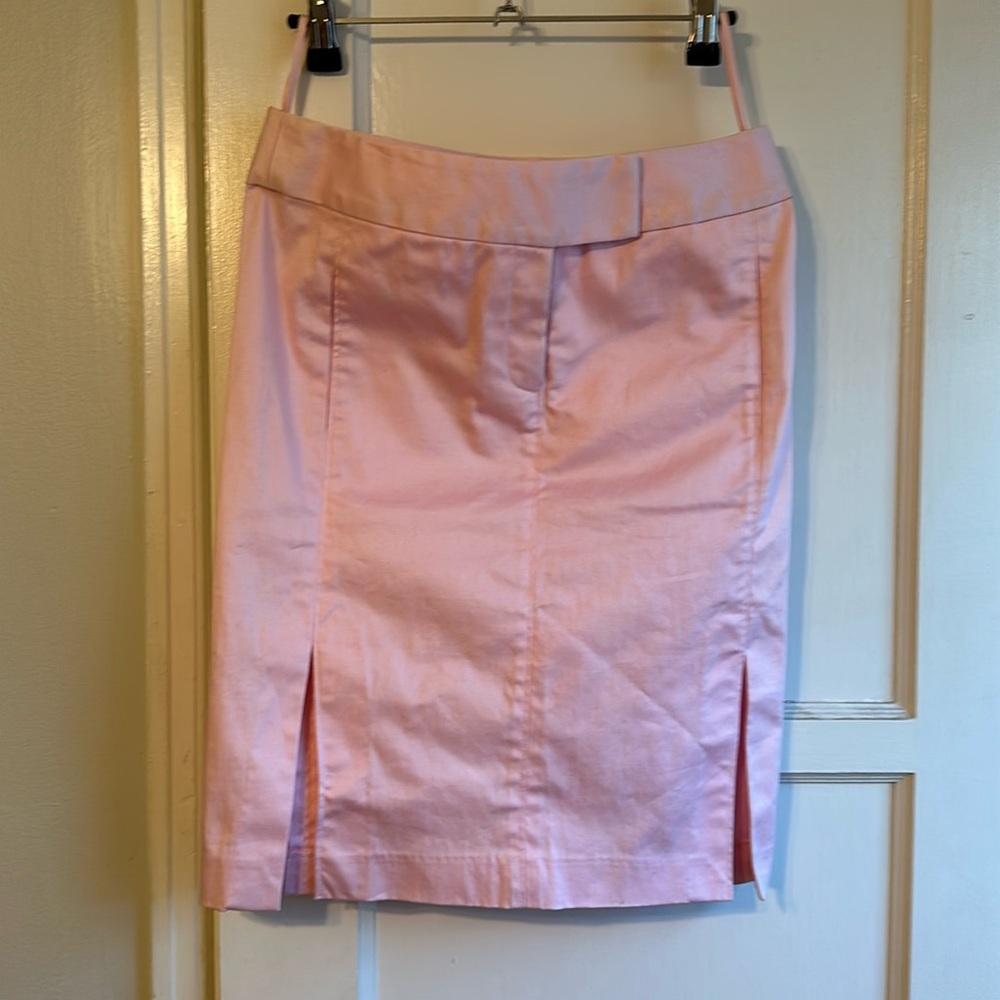 Skirt with small slits.